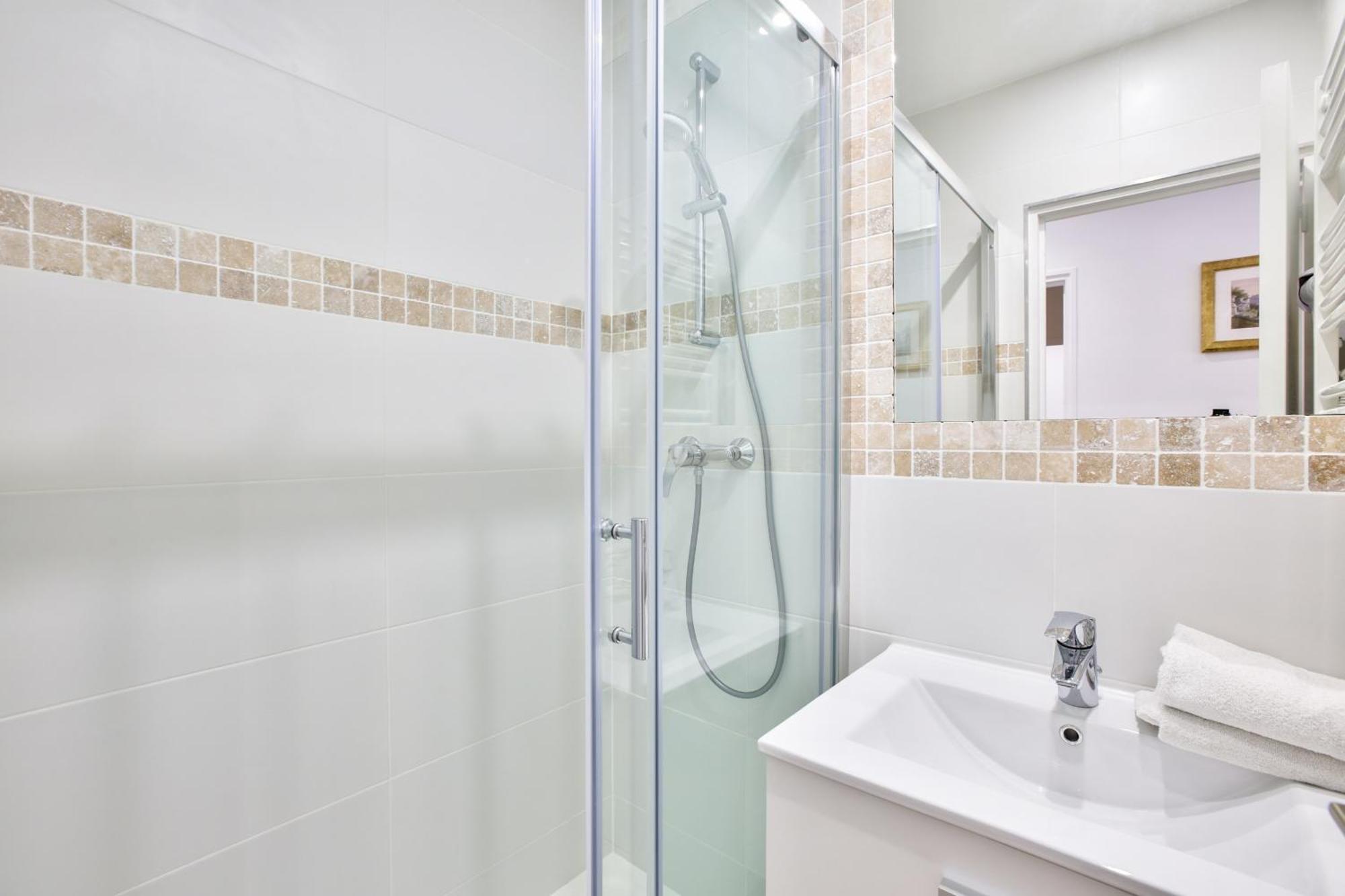 Urban Flat 81 - Luxe Sebastopol *