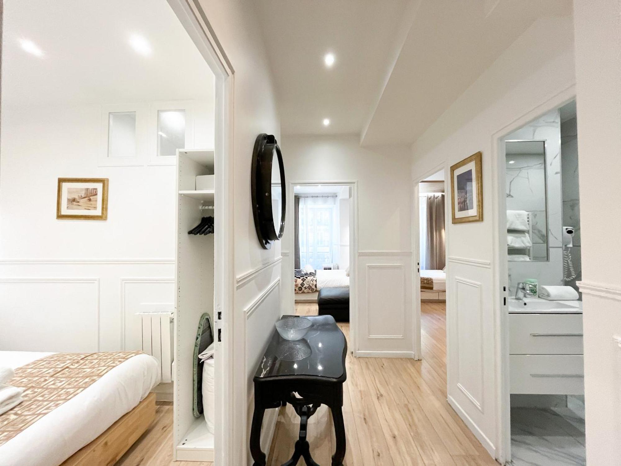 Apartment Urban Flat 81 - Luxe Sebastopol Paris